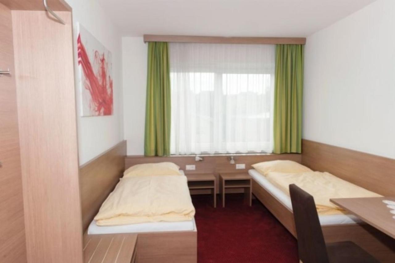 Gasthof Pension Auzinger Meggenhofen Ngoại thất bức ảnh